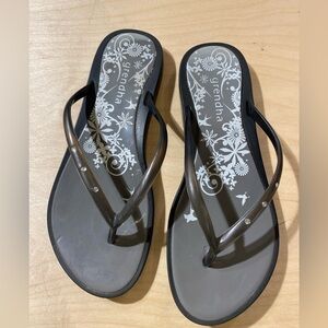 Grendha Flip Flop/Slippers size 7 (Box 3)